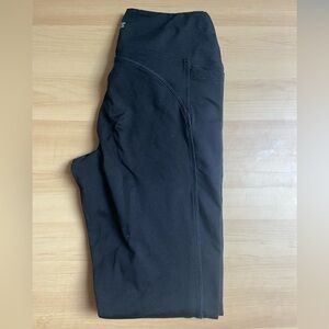 PINK Victoria’s Secret black leggings